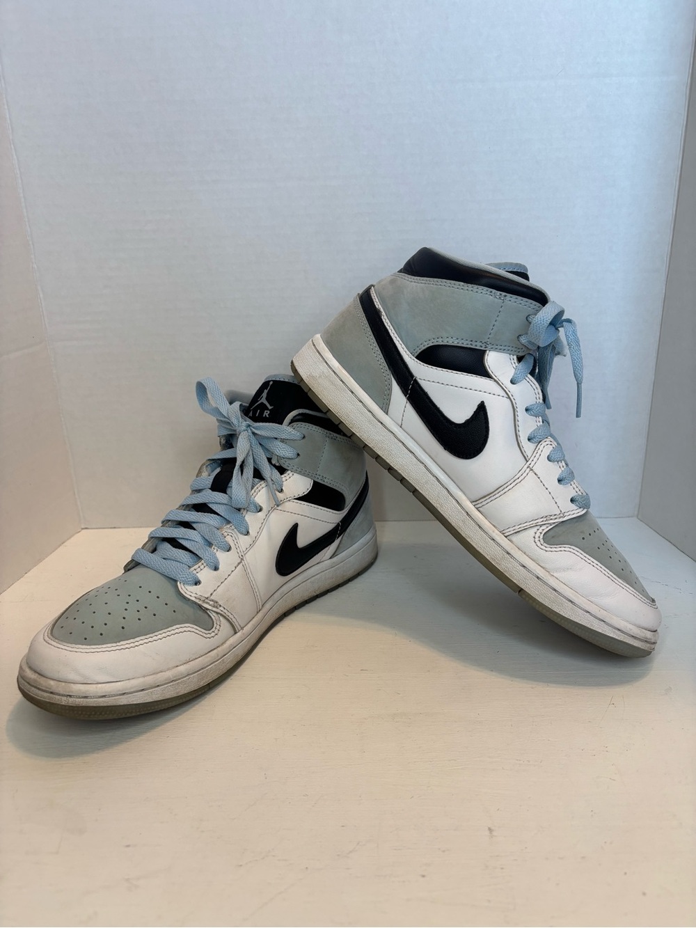 Nike Air Jordan 1 Mid SE Ice Blue Mid Top Sneakers Size US Mens 8 Womens 9.5